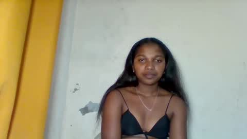 Snapshot of mila_lunah chatting on May 10, 2026, 5:07 pm mila_lunah online show from May 10, 2026, 5:07 pm