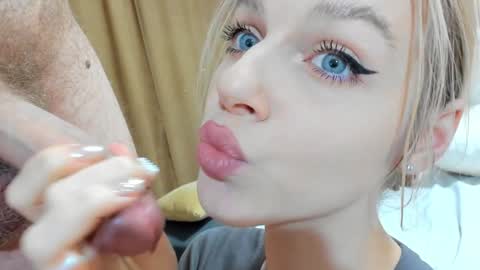 Julia and Edson online show from December 29, 2024, 1:34 am