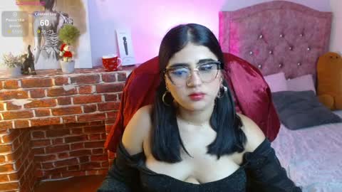 mila_quin online show from April 10, 2026, 8:35 pm