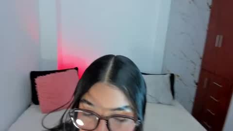 Snapshot of mila_rose1 chatting on June 10, 2026, 2:01 am martina online show from June 10, 2026, 2:01 am