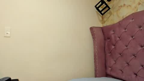 S O F I A  online show from November 16, 2025, 11:16 am