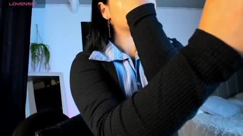 Snapshot of mila_shay chatting on April 25, 2026, 12:08 pm Mila online show from April 25, 2026, 12:08 pm