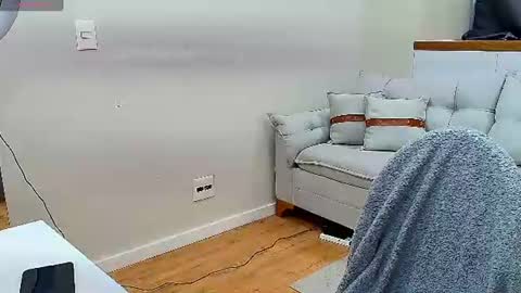 Snapshot of mila_vvoss chatting on July 22, 2026, 11:24 am Mila Voz online show from July 22, 2026, 11:24 am