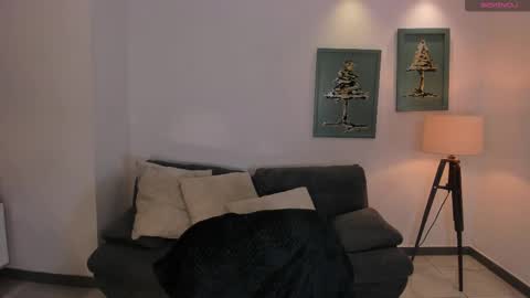 Mila online show from September 29, 2025, 12:16 am