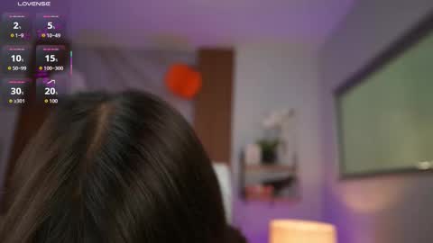 milacrave online show from October 16, 2025, 1:23 pm