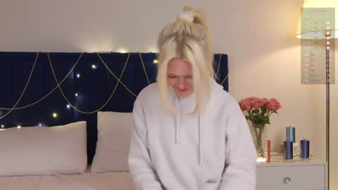 Miss Cutie online show from January 28, 2025, 3:25 am