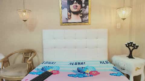 miladiosa online show from March 22, 2026, 12:41 pm