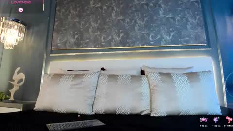    online show from September 16, 2025, 10:05 am