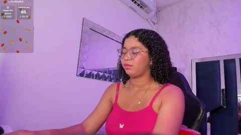 Milenna online show from October 13, 2025, 4:23 am