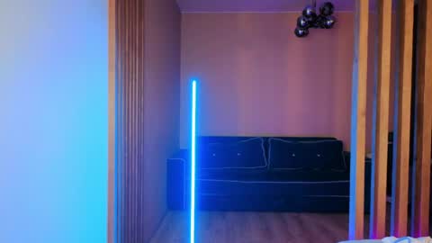 Mila online show from April 19, 2026, 6:10 pm