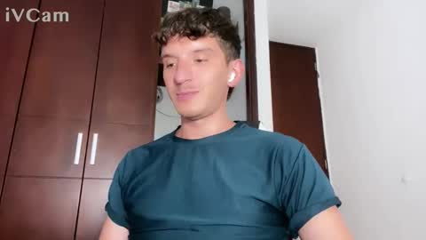 MilanKing online show from April 22, 2026, 6:53 pm