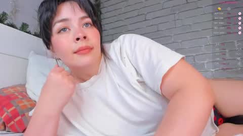 Milana online show from December 4, 2025, 2:15 pm