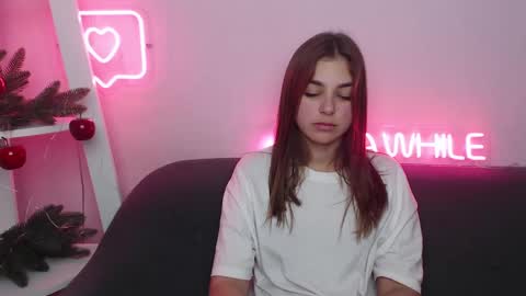 milanaangelas online show from December 28, 2024, 10:03 am