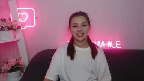milanaangelas online show from January 28, 2025, 5:43 am