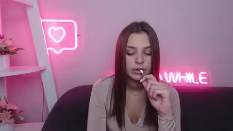 milanaangelas online show from February 16, 2025, 5:37 pm