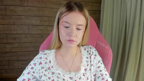 MilanaBalmain online show from March 23, 2026, 4:27 am