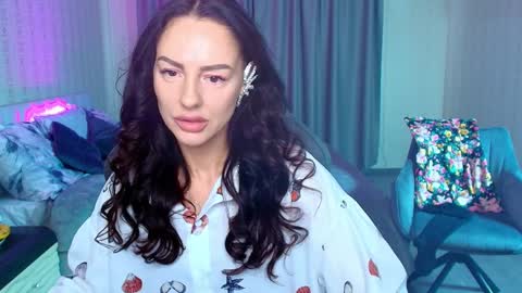 Milana online show from April 4, 2026, 8:34 am