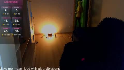 Lana online show from February 23, 2025, 7:49 pm