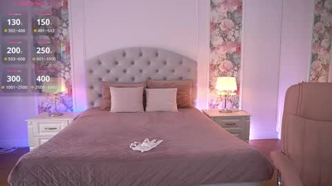 Milana online show from April 18, 2026, 1:04 pm