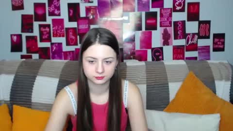 milanaroz online show from March 1, 2025, 5:42 am