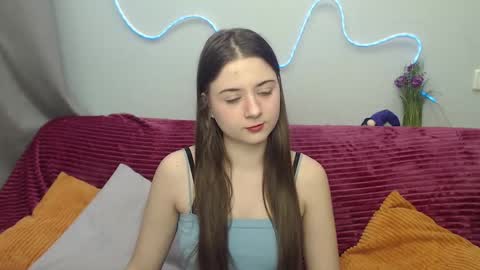 milanaroz online show from February 8, 2026, 6:17 am