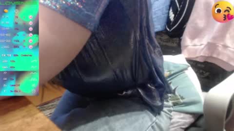 Luna-- link in bio online show from January 11, 2026, 1:27 pm