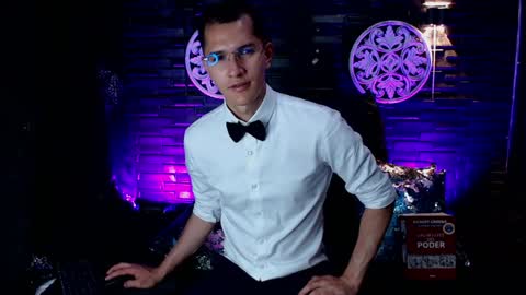 milandavid1 online show from March 24, 2026, 6:46 pm