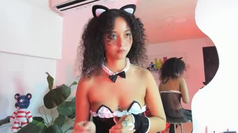 milanx2 online show from September 19, 2025, 9:15 pm