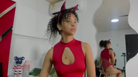 milanx2 online show from December 2, 2025, 9:10 pm