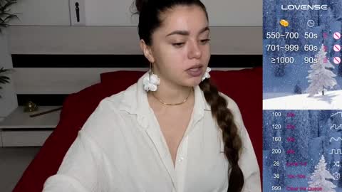 Snapshot of milania_hot_foxy chatting on December 9, 2024, 10:54 am Mila online show from December 9, 2024, 10:54 am