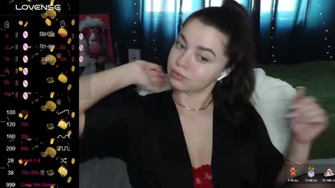 Snapshot of milania_hot_foxy chatting on February 24, 2025, 8:27 am Mila online show from February 24, 2025, 8:27 am