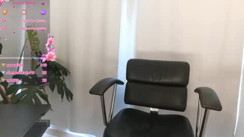 MILAN SANTANA online show from February 20, 2025, 9:09 pm