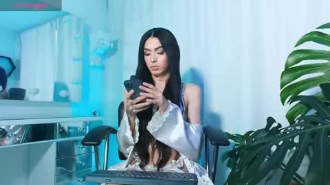 MILAN SANTANA online show from March 8, 2025, 10:02 pm