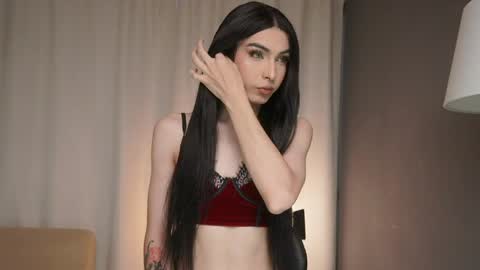 Snapshot of milansantana24 chatting on May 27, 2026, 11:13 pm MILAN SANTANA online show from May 27, 2026, 11:13 pm