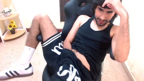 milanzaire online show from December 5, 2024, 2:09 am