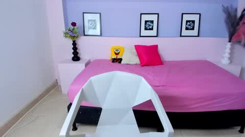 Mila Rose online show from December 5, 2024, 4:23 pm