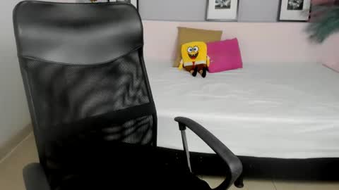 Mila Rose online show from December 23, 2024, 11:14 am