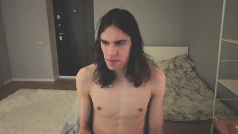 Mila online show from April 4, 2026, 2:36 pm