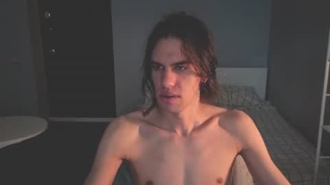 Snapshot of milaslovv chatting on July 9, 2026, 12:20 pm Mila online show from July 9, 2026, 12:20 pm