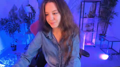 milastoyne online show from December 1, 2025, 6:40 am