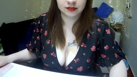 Milaxcute online show from May 26, 2026, 7:37 am