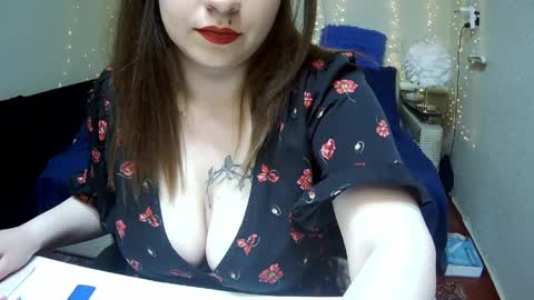 Milaxcute online show from June 3, 2026, 4:12 pm
