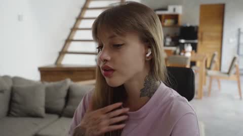 M  Telegram mamagotachannel online show from February 20, 2025, 6:06 am