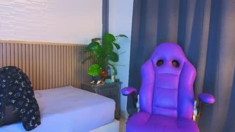 milena_lawson online show from January 5, 2026, 5:27 pm