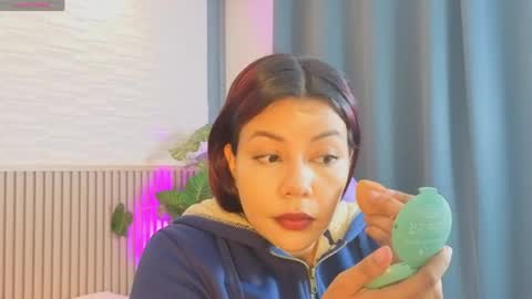 Snapshot of milena_lawson chatting on April 13, 2026, 12:32 pm milena_lawson online show from April 13, 2026, 12:32 pm