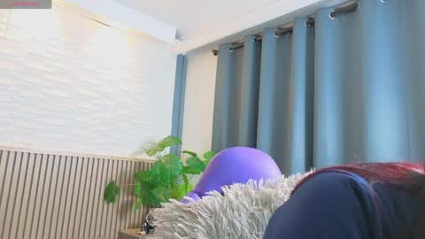 Snapshot of milena_lawson chatting on April 21, 2026, 12:22 pm milena_lawson online show from April 21, 2026, 12:22 pm
