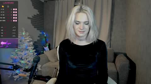 Milena online show from December 21, 2024, 8:10 pm