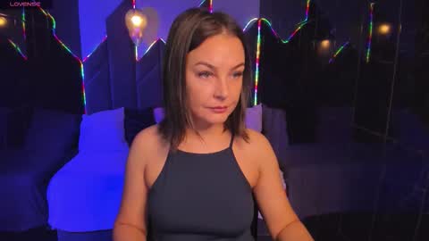 Milena online show from September 9, 2025, 5:18 am