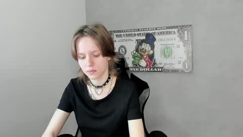 Milena online show from May 6, 2026, 1:25 am