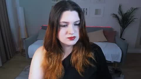 milenafiery online show from July 13, 2026, 11:02 am